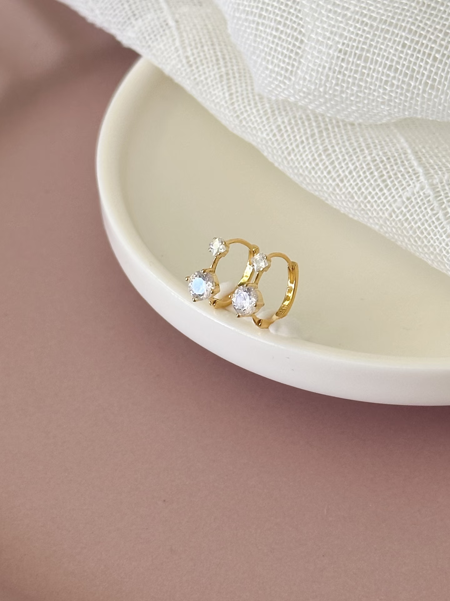 AEVUM silver and gold stud earrings for Honduras Independence Day 2026 – patriotic tarnish-proof jewelry