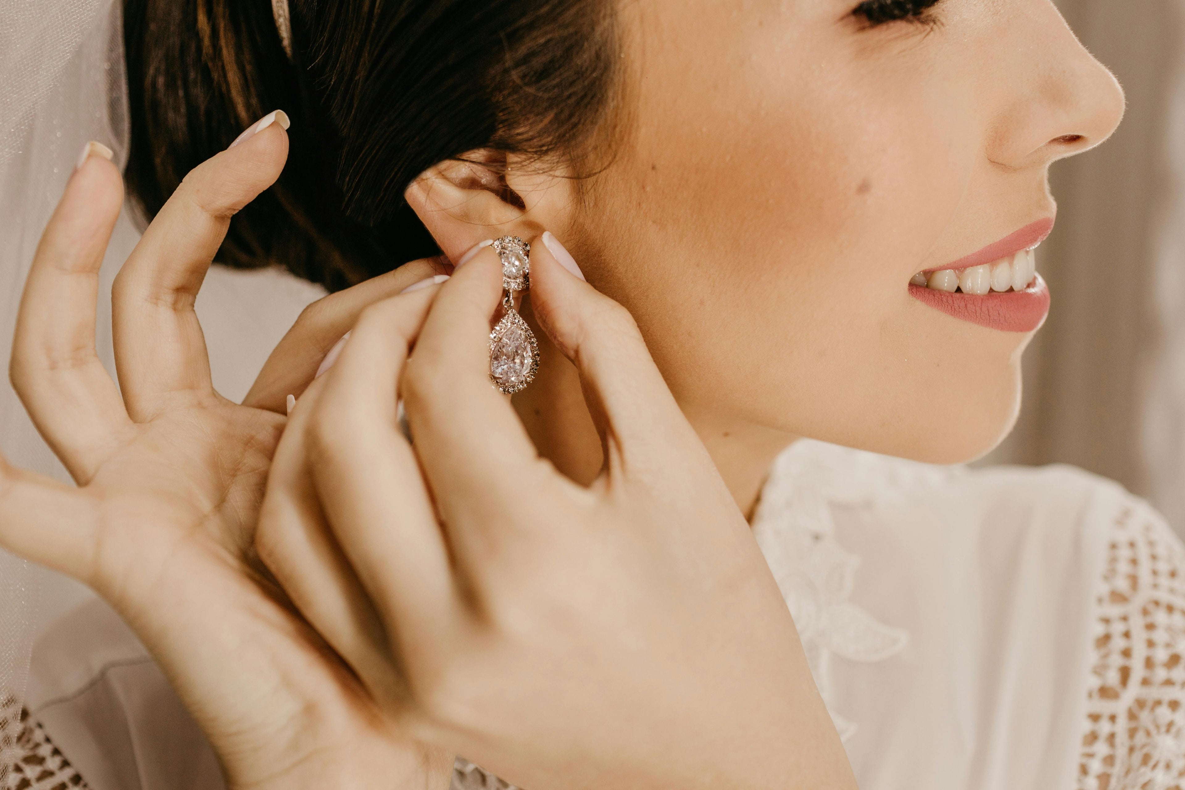 Conch piercing earrings guide 2026 — safe, minimal and lightweight styles for everyday wear by AEVUM
