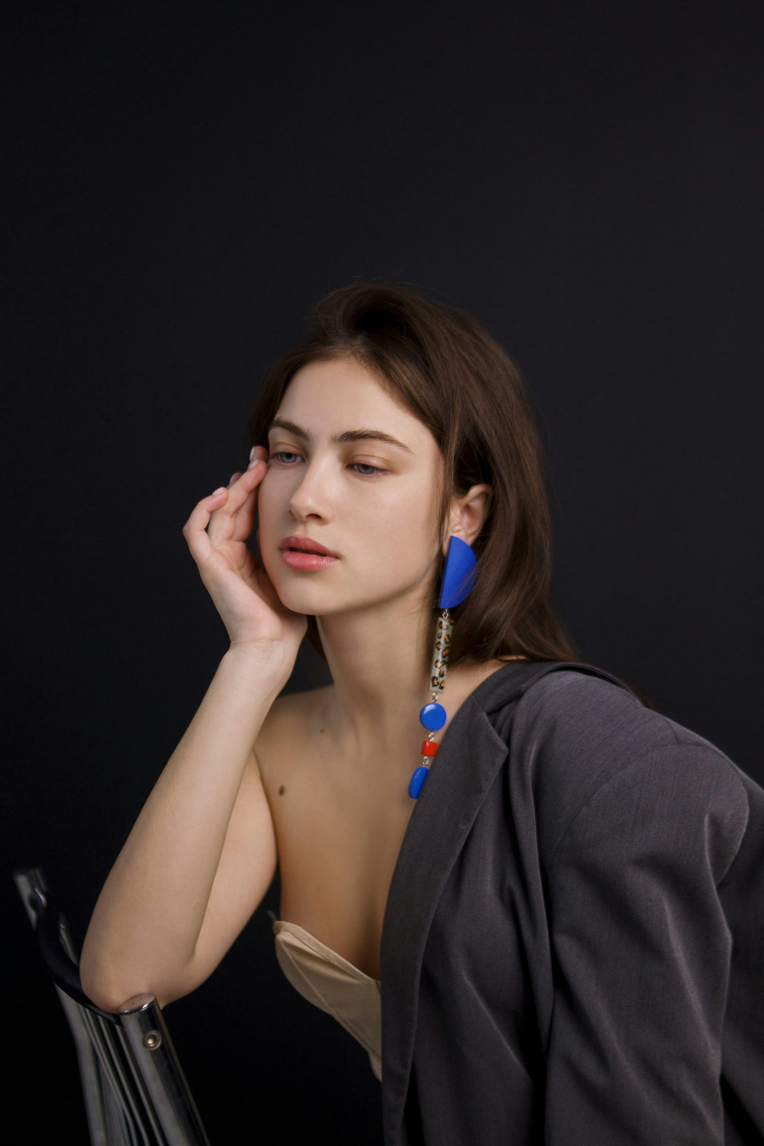Lightweight versatile earrings for a weekend trip to San Diego 2026 — minimal travel styles by AEVUM