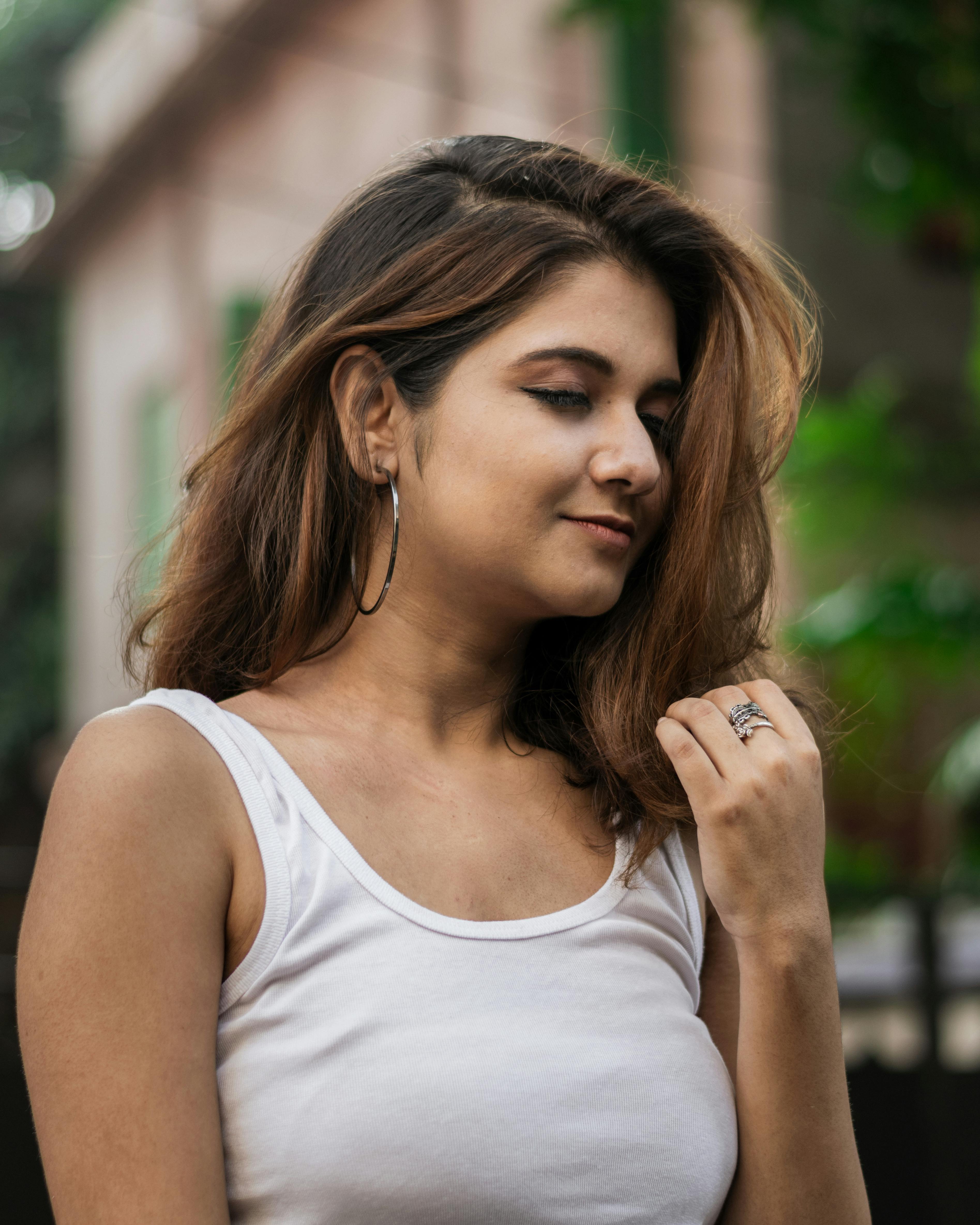 Miami beach earrings guide 2026 — tropical jewelry for women by AEVUM