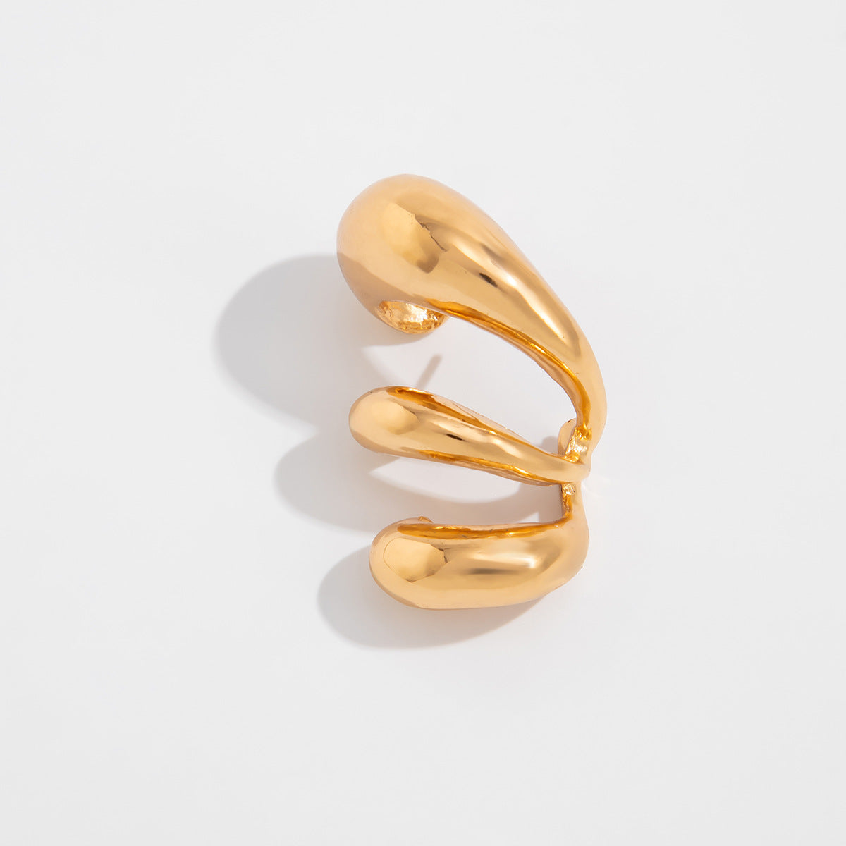 Shop AEVUM's mixed earring set — 20 styles including hoops, studs & clip-ons in gold & silver. Lightweight, versatile & perfect for everyday wear or gifting.